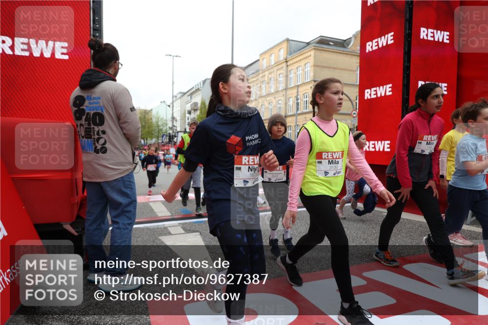 25.04.2026 - Das Zehntel Strokosch-Dieckow http://msf.ph/oto/9627387 25.04.2026 09:01:09 Ziel 1081, 1164, 1233, 1416, 1446, 1525, 1548, 1770, 1774, 1866, 1878, 1879, 1902, 2140, 2420, 2424, 2554, 2564, 2851, 3130, 3152, 3205, 3255, 3327, 3863, 3949 meine-sportfotos.de
