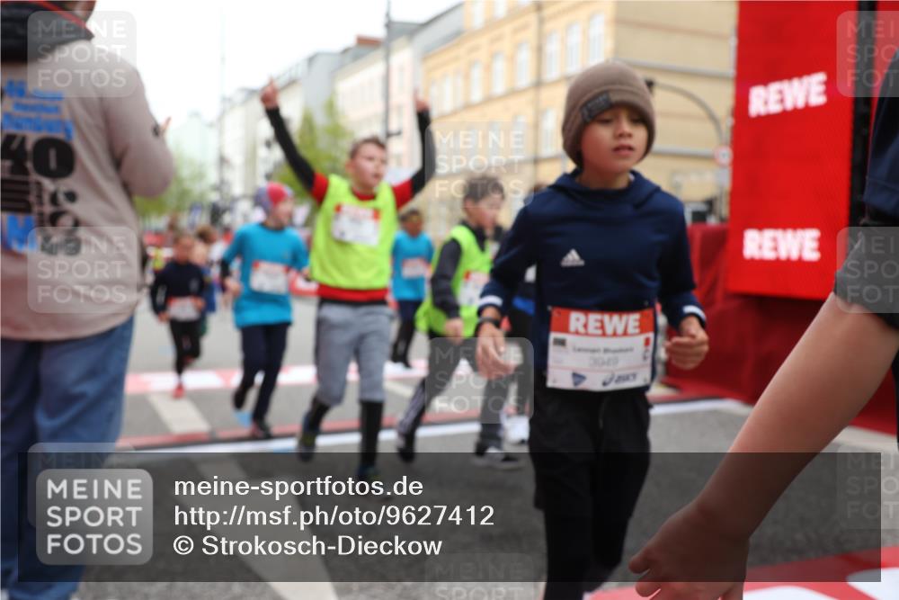25.04.2026 - Das Zehntel Strokosch-Dieckow http://msf.ph/oto/9627412 25.04.2026 09:01:10 Ziel 1081, 1164, 1233, 1416, 1446, 1548, 1770, 1774, 1866, 1878, 1879, 1902, 2140, 2420, 2424, 2554, 2564, 2851, 3130, 3152, 3255, 3327, 3863, 3949 meine-sportfotos.de