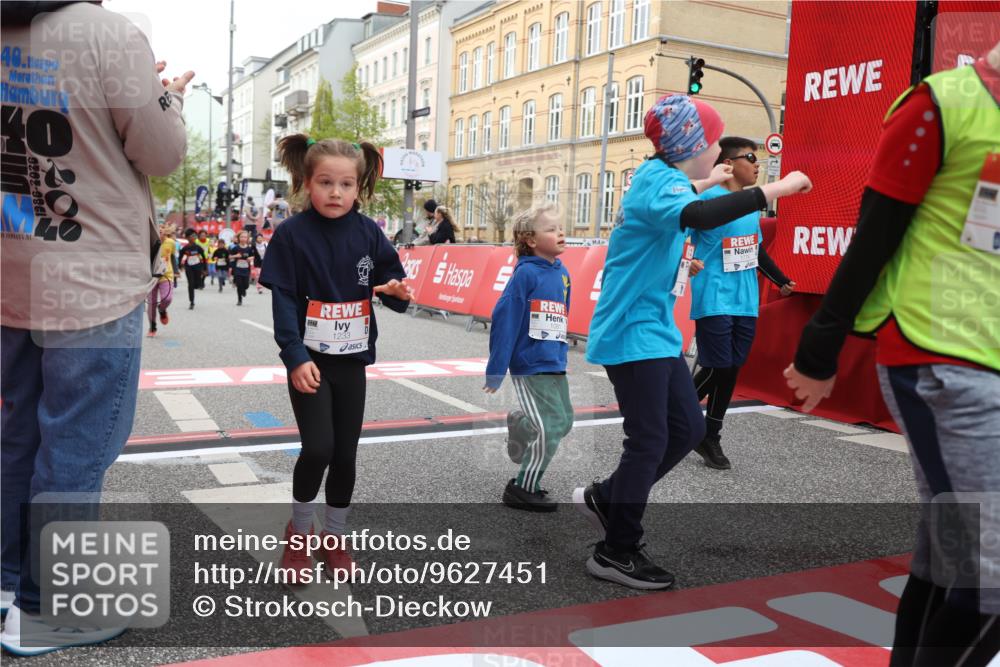 25.04.2026 - Das Zehntel Strokosch-Dieckow http://msf.ph/oto/9627451 25.04.2026 09:01:12 Ziel 1081, 1164, 1175, 1233, 1446, 1548, 1593, 1652, 1770, 1774, 1866, 1878, 1879, 1902, 2140, 2420, 2554, 2564, 3130, 3152, 3255, 3327, 3863, 3949 meine-sportfotos.de