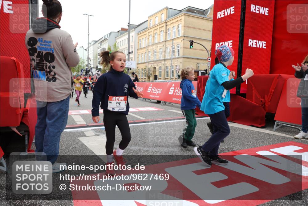 25.04.2026 - Das Zehntel Strokosch-Dieckow http://msf.ph/oto/9627469 25.04.2026 09:01:12 Ziel 1081, 1164, 1175, 1233, 1446, 1548, 1593, 1652, 1770, 1774, 1866, 1878, 1879, 1902, 2140, 2420, 2554, 2564, 3130, 3152, 3255, 3327, 3863, 3949 meine-sportfotos.de