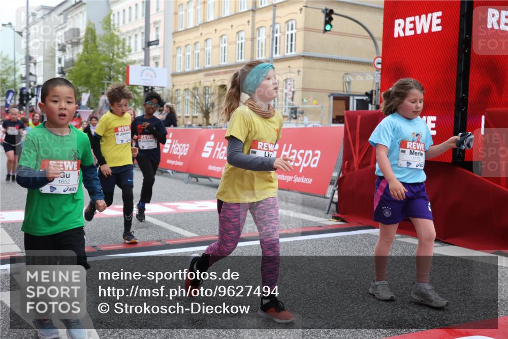 25.04.2026 - Das Zehntel Strokosch-Dieckow http://msf.ph/oto/9627494 25.04.2026 09:01:15 Ziel 1081, 1175, 1233, 1526, 1593, 1652, 1675, 1686, 1770, 1774, 1824, 1879, 1880, 1902, 2140, 2722, 2725, 3019, 3152, 3255, 3806, 3863 meine-sportfotos.de