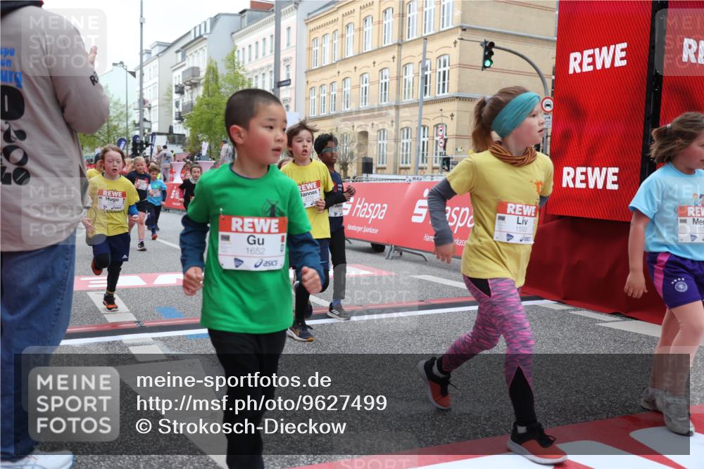 25.04.2026 - Das Zehntel Strokosch-Dieckow http://msf.ph/oto/9627499 25.04.2026 09:01:15 Ziel 1081, 1175, 1233, 1526, 1593, 1652, 1675, 1686, 1770, 1774, 1824, 1879, 1880, 1902, 2140, 2722, 2725, 3019, 3152, 3255, 3806, 3863 meine-sportfotos.de