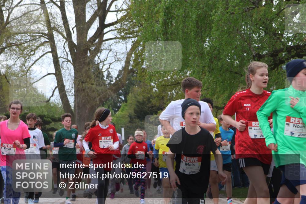 25.04.2026 - Das Zehntel Zöllner http://msf.ph/oto/9627519 25.04.2026 13:43:48 Laufen 18213, 16332, 11, 17502, 5, 18079 meine-sportfotos.de