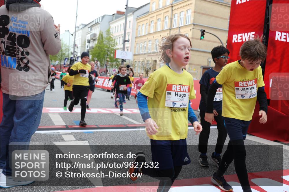 25.04.2026 - Das Zehntel Strokosch-Dieckow http://msf.ph/oto/9627532 25.04.2026 09:01:17 Ziel 1081, 1175, 1179, 1233, 1456, 1526, 1593, 1598, 1652, 1675, 1686, 1774, 1824, 1880, 2722, 2725, 2740, 2760, 3019, 3265, 3765, 3806 meine-sportfotos.de