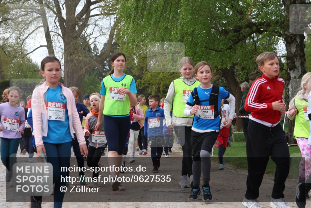25.04.2026 - Das Zehntel Zöllner http://msf.ph/oto/9627535 25.04.2026 07:46:20 Laufen 2919, 2950, 3925, 3821 meine-sportfotos.de