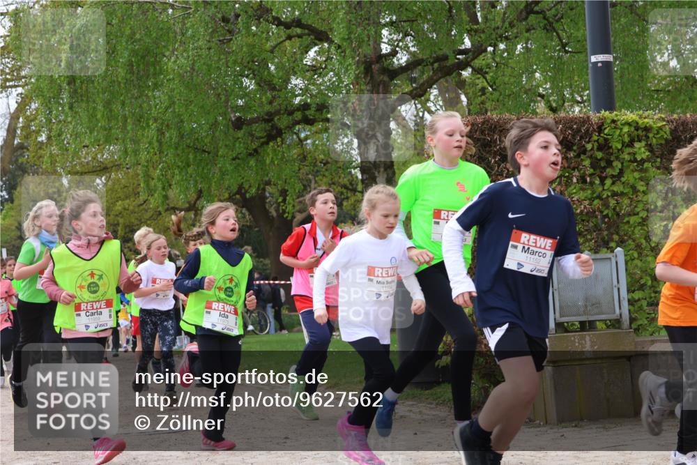 25.04.2026 - Das Zehntel Zöllner http://msf.ph/oto/9627562 25.04.2026 11:41:17 Laufen 1949, 11959, 11975, 11104, 11152 meine-sportfotos.de