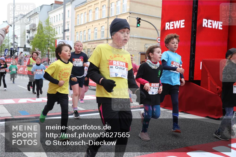 25.04.2026 - Das Zehntel Strokosch-Dieckow http://msf.ph/oto/9627565 25.04.2026 09:01:18 Ziel 1175, 1179, 1456, 1526, 1593, 1598, 1652, 1675, 1680, 1686, 1690, 1824, 1880, 2722, 2725, 2740, 2760, 3019, 3242, 3265, 3765, 3778, 3806 meine-sportfotos.de