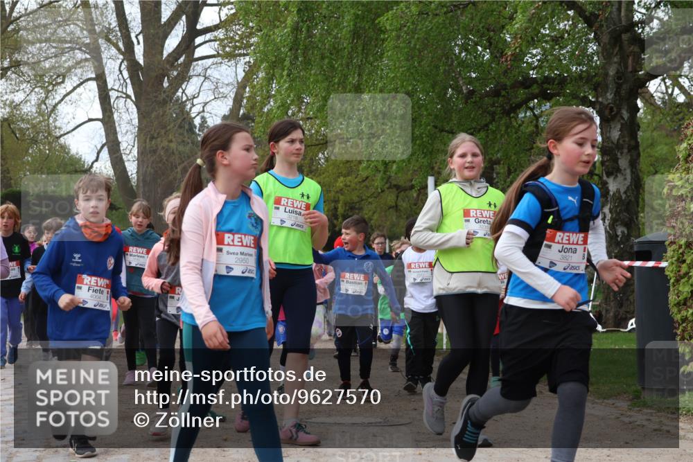 25.04.2026 - Das Zehntel Zöllner http://msf.ph/oto/9627570 25.04.2026 07:46:21 Laufen 4004, 2950, 1753, 3821 meine-sportfotos.de