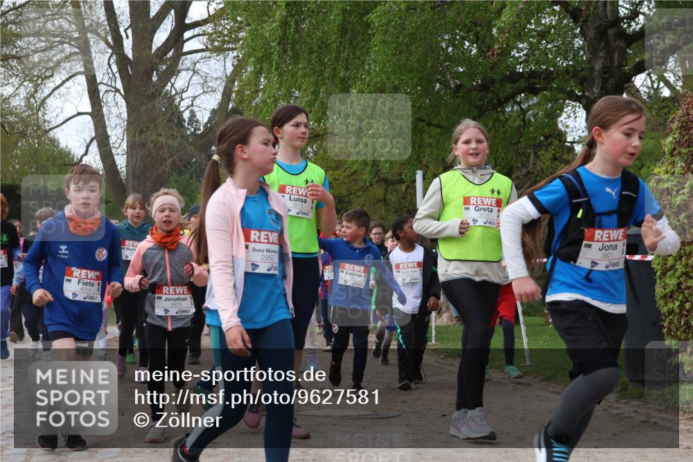 25.04.2026 - Das Zehntel Zöllner http://msf.ph/oto/9627581 25.04.2026 07:46:21 Laufen 4004, 3925, 3218, 2950, 3235, 3821 meine-sportfotos.de