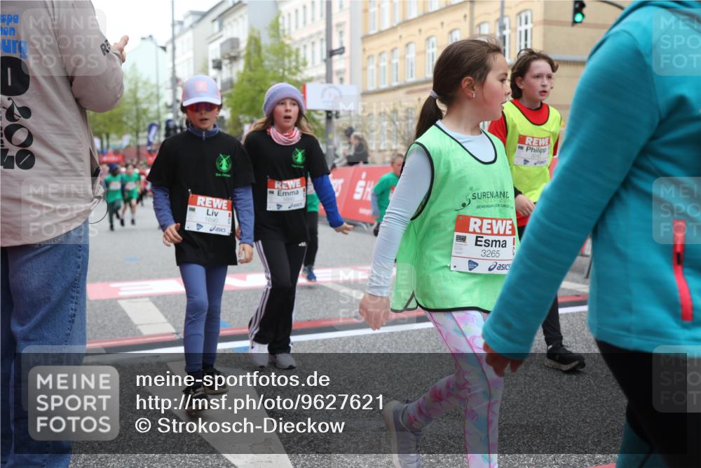 25.04.2026 - Das Zehntel Strokosch-Dieckow http://msf.ph/oto/9627621 25.04.2026 09:01:21 Ziel 1179, 1456, 1485, 1526, 1598, 1675, 1680, 1686, 1690, 1824, 1880, 2351, 2364, 2722, 2725, 2740, 2760, 3019, 3242, 3265, 3292, 3765, 3778, 3806 meine-sportfotos.de