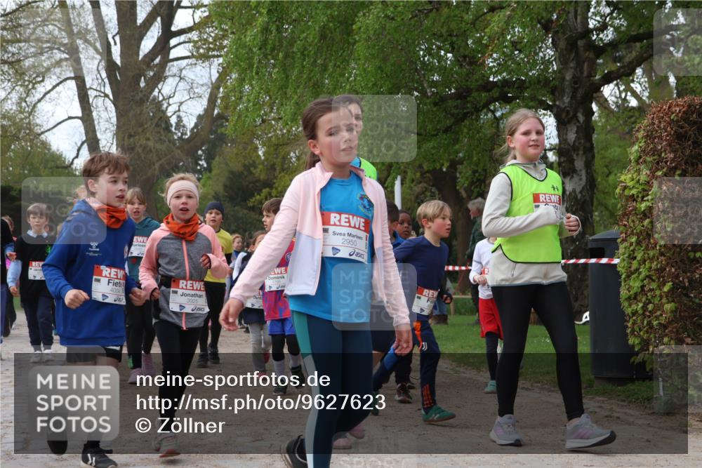 25.04.2026 - Das Zehntel Zöllner http://msf.ph/oto/9627623 25.04.2026 07:46:21 Laufen 966, 4004, 3925, 1756, 2950 meine-sportfotos.de