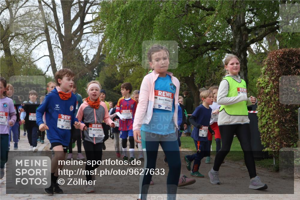 25.04.2026 - Das Zehntel Zöllner http://msf.ph/oto/9627633 25.04.2026 07:46:21 Laufen 4004, 3925, 1756, 2950 meine-sportfotos.de