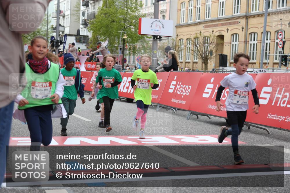 25.04.2026 - Das Zehntel Strokosch-Dieckow http://msf.ph/oto/9627640 25.04.2026 09:01:24 Ziel 1179, 1349, 1456, 1485, 1598, 1680, 1690, 2223, 2351, 2360, 2361, 2364, 2366, 2740, 2760, 3242, 3265, 3292, 3704, 3706, 3765, 3778 meine-sportfotos.de