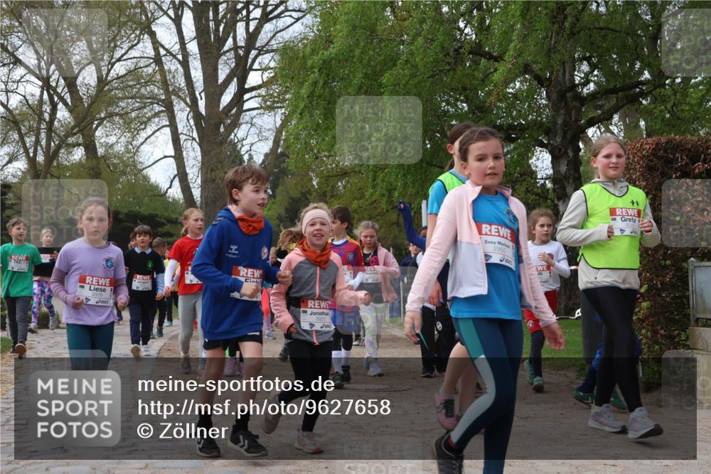 25.04.2026 - Das Zehntel Zöllner http://msf.ph/oto/9627658 25.04.2026 07:46:22 Laufen 2919, 3, 3925, 2950 meine-sportfotos.de