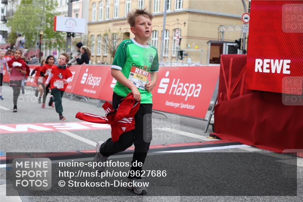 25.04.2026 - Das Zehntel Strokosch-Dieckow http://msf.ph/oto/9627686 25.04.2026 09:01:27 Ziel 1349, 1444, 1452, 1485, 1495, 1607, 1609, 2223, 2351, 2360, 2361, 2364, 2366, 2542, 2546, 2596, 2613, 3292, 3704, 3706 meine-sportfotos.de