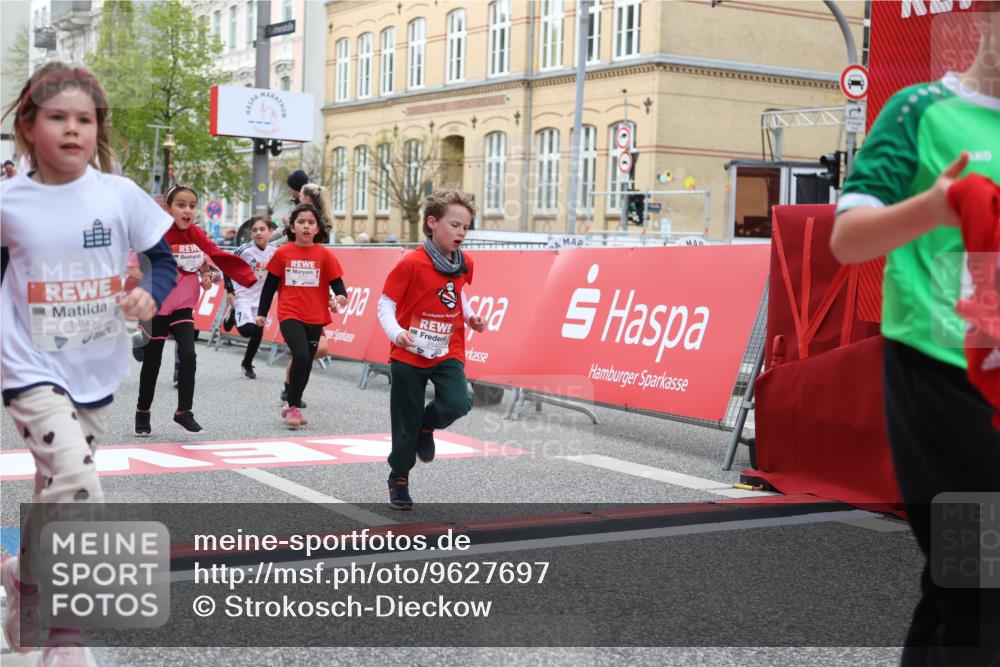 25.04.2026 - Das Zehntel Strokosch-Dieckow http://msf.ph/oto/9627697 25.04.2026 09:01:28 Ziel 1349, 1444, 1452, 1485, 1495, 1607, 1609, 1611, 2223, 2351, 2360, 2361, 2366, 2531, 2542, 2546, 2596, 2613, 2628, 3292, 3349, 3363, 3704, 3706 meine-sportfotos.de