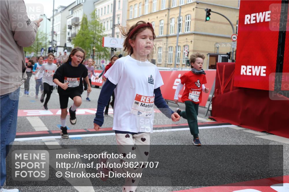 25.04.2026 - Das Zehntel Strokosch-Dieckow http://msf.ph/oto/9627707 25.04.2026 09:01:28 Ziel 1349, 1444, 1452, 1485, 1495, 1607, 1609, 1611, 2223, 2351, 2360, 2361, 2366, 2531, 2542, 2546, 2596, 2613, 2628, 3292, 3349, 3363, 3704, 3706 meine-sportfotos.de