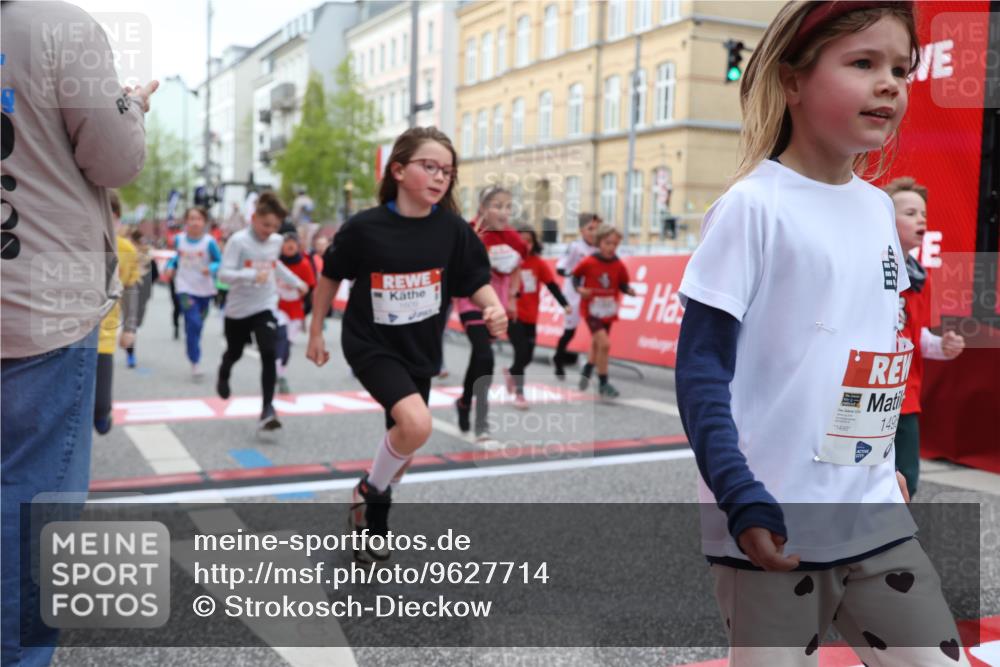25.04.2026 - Das Zehntel Strokosch-Dieckow http://msf.ph/oto/9627714 25.04.2026 09:01:29 Ziel 1011, 1013, 1349, 1444, 1452, 1485, 1495, 1607, 1609, 1611, 1618, 2223, 2360, 2361, 2366, 2531, 2542, 2546, 2596, 2613, 2628, 3094, 3292, 3349, 3363, 3704, 3706 meine-sportfotos.de