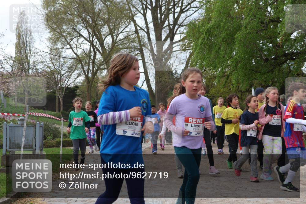 25.04.2026 - Das Zehntel Zöllner http://msf.ph/oto/9627719 25.04.2026 07:46:23 Laufen 2922, 2919 meine-sportfotos.de