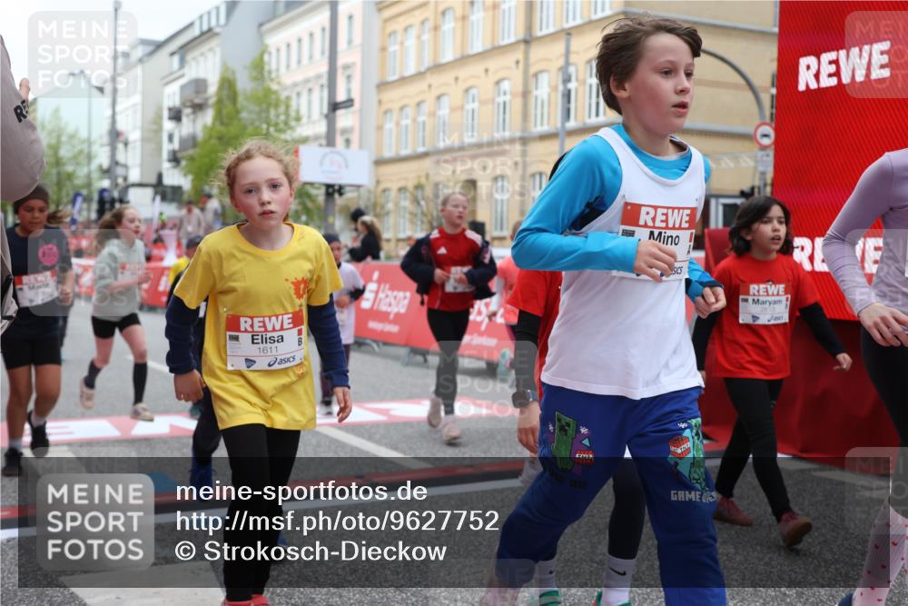 25.04.2026 - Das Zehntel Strokosch-Dieckow http://msf.ph/oto/9627752 25.04.2026 09:01:31 Ziel 1011, 1013, 1268, 1349, 1444, 1452, 1495, 1607, 1609, 1611, 1613, 1618, 2223, 2360, 2361, 2531, 2542, 2546, 2596, 2613, 2628, 3094, 3304, 3349, 3363, 3522, 3706, 3914 meine-sportfotos.de