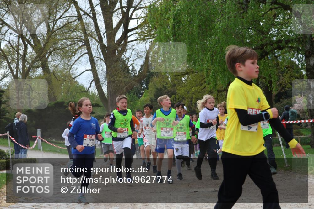 25.04.2026 - Das Zehntel Zöllner http://msf.ph/oto/9627774 25.04.2026 11:41:23 Laufen 10494, 3 meine-sportfotos.de