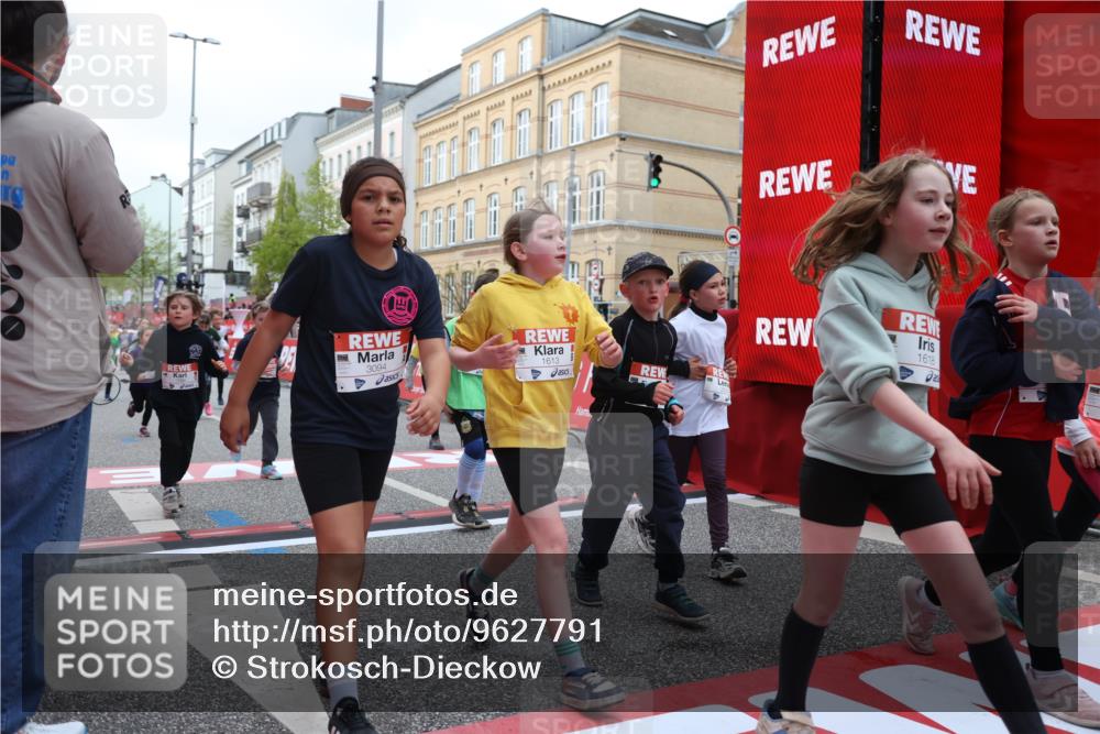 25.04.2026 - Das Zehntel Strokosch-Dieckow http://msf.ph/oto/9627791 25.04.2026 09:01:33 Ziel 1011, 1013, 1115, 1268, 1444, 1447, 1452, 1495, 1541, 1607, 1609, 1611, 1613, 1618, 2531, 2542, 2546, 2596, 2613, 2628, 2716, 3094, 3304, 3349, 3363, 3522, 3914 meine-sportfotos.de