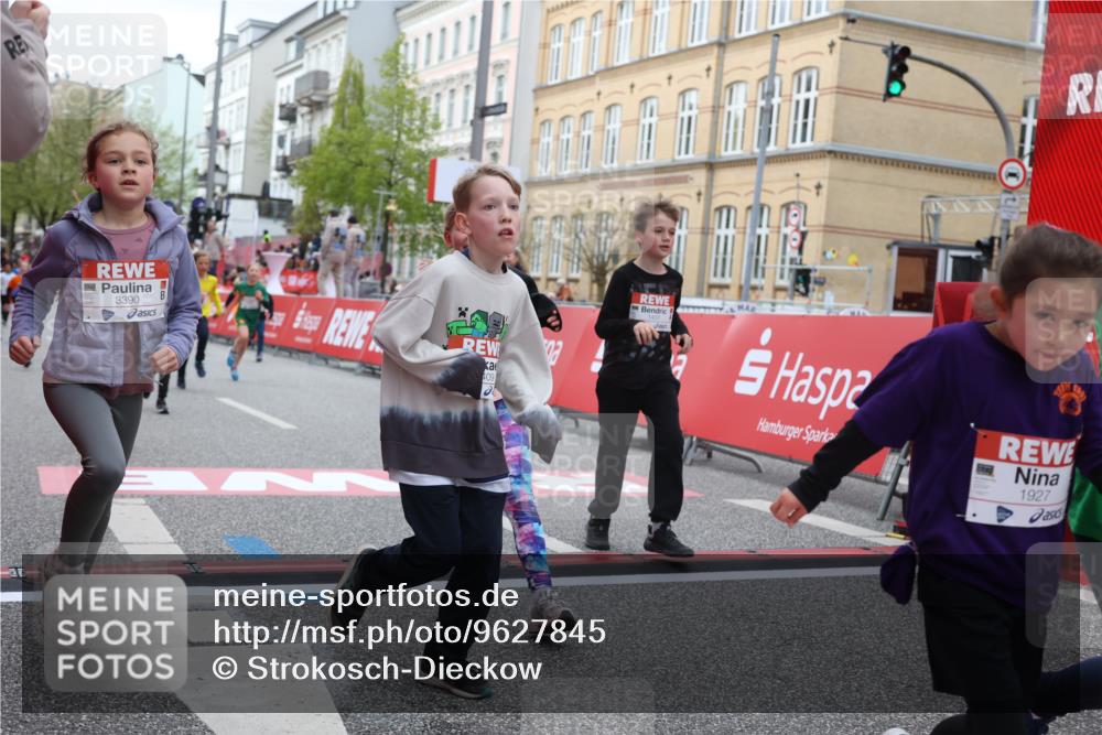 25.04.2026 - Das Zehntel Strokosch-Dieckow http://msf.ph/oto/9627845 25.04.2026 09:01:38 Ziel 1115, 1268, 1447, 1450, 1541, 1613, 1722, 1746, 1927, 2124, 2352, 2500, 2716, 3304, 3365, 3390, 3409, 3471, 3522, 3914 meine-sportfotos.de