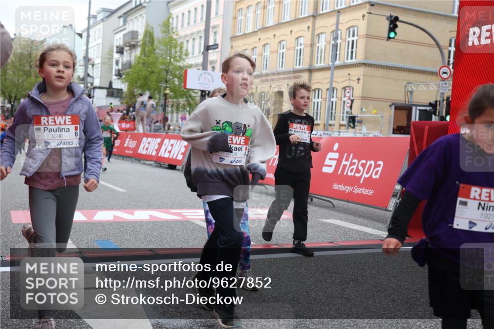 25.04.2026 - Das Zehntel Strokosch-Dieckow http://msf.ph/oto/9627852 25.04.2026 09:01:38 Ziel 1115, 1268, 1447, 1450, 1541, 1613, 1722, 1746, 1927, 2124, 2352, 2500, 2716, 3304, 3365, 3390, 3409, 3471, 3522, 3914 meine-sportfotos.de