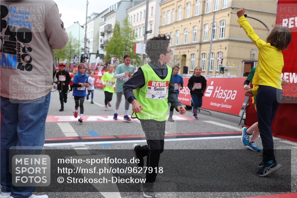 25.04.2026 - Das Zehntel Strokosch-Dieckow http://msf.ph/oto/9627918 25.04.2026 09:01:42 Ziel 1450, 1635, 1643, 1722, 1746, 1751, 1893, 1927, 2124, 2352, 2500, 2933, 3139, 3365, 3390, 3409, 3471, 3619, 3623, 3878 meine-sportfotos.de