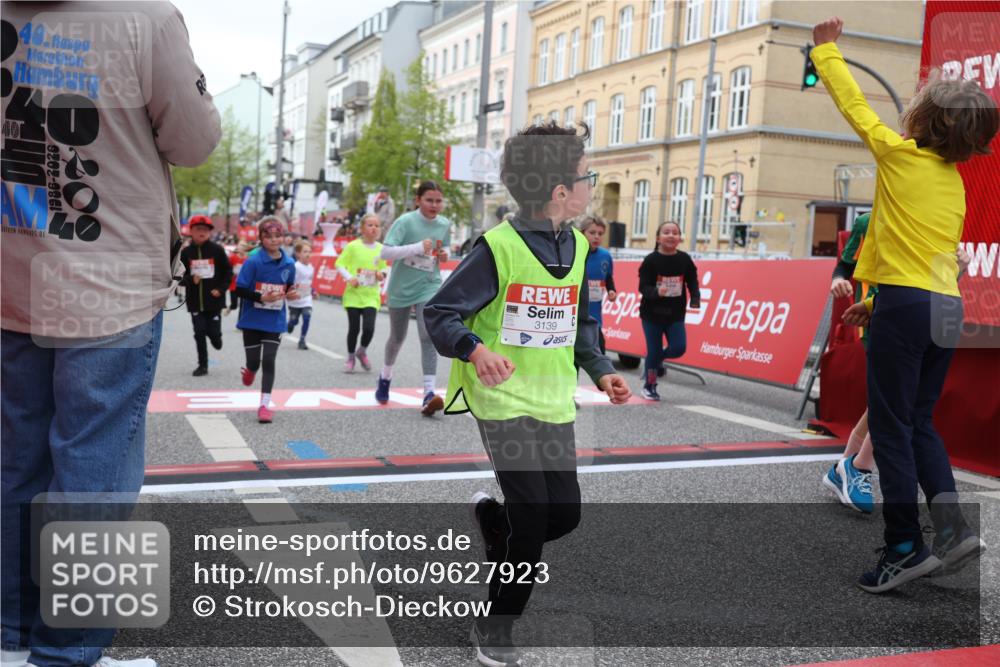 25.04.2026 - Das Zehntel Strokosch-Dieckow http://msf.ph/oto/9627923 25.04.2026 09:01:42 Ziel 1450, 1635, 1643, 1722, 1746, 1751, 1893, 1927, 2124, 2352, 2500, 2933, 3139, 3365, 3390, 3409, 3471, 3619, 3623, 3878 meine-sportfotos.de