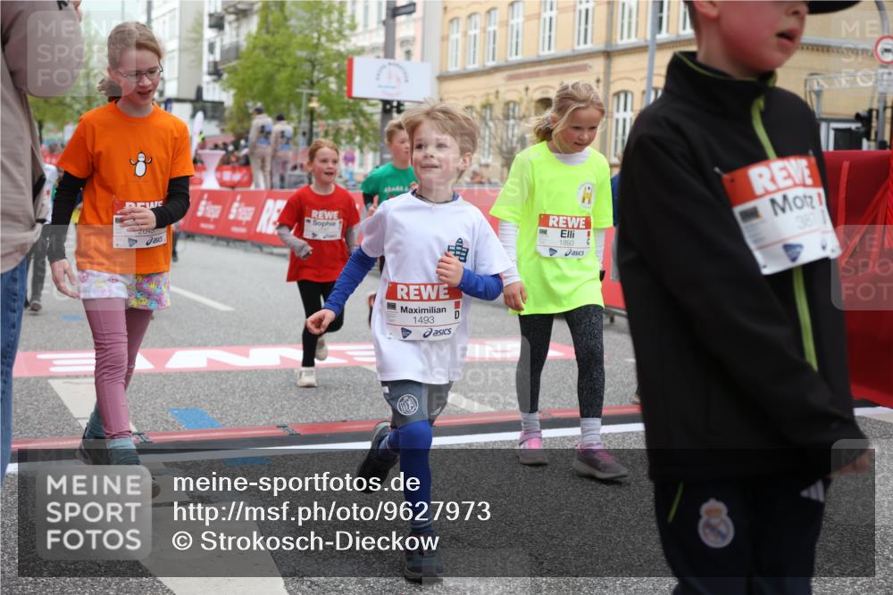 25.04.2026 - Das Zehntel Strokosch-Dieckow http://msf.ph/oto/9627973 25.04.2026 09:01:46 Ziel 1493, 1635, 1643, 1751, 1893, 2350, 2406, 2587, 2645, 2933, 2967, 3139, 3362, 3474, 3488, 3619, 3623, 3878 meine-sportfotos.de