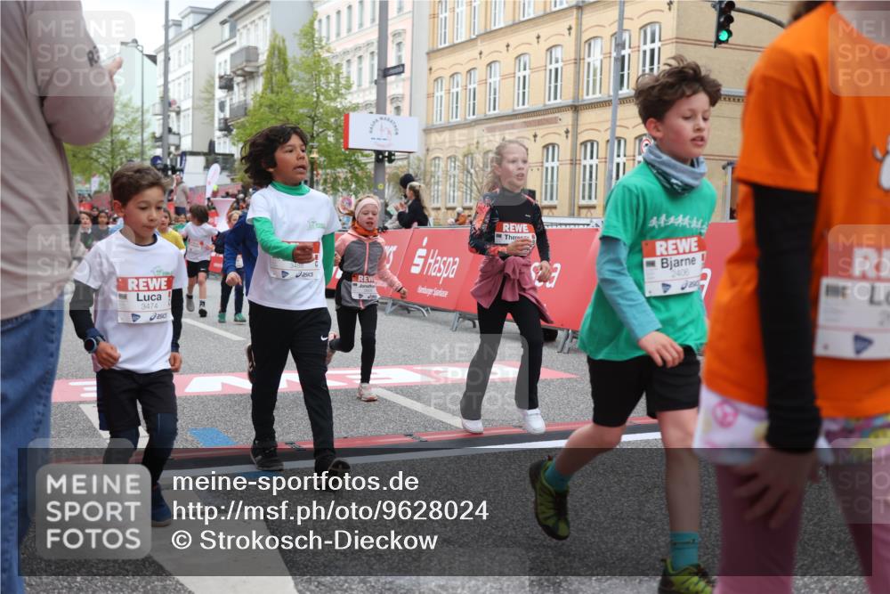 25.04.2026 - Das Zehntel Strokosch-Dieckow http://msf.ph/oto/9628024 25.04.2026 09:01:48 Ziel 1493, 1553, 1635, 1643, 1751, 1893, 2350, 2406, 2587, 2645, 2929, 2933, 2967, 3362, 3474, 3488, 3619, 3878, 3925, 4004 meine-sportfotos.de