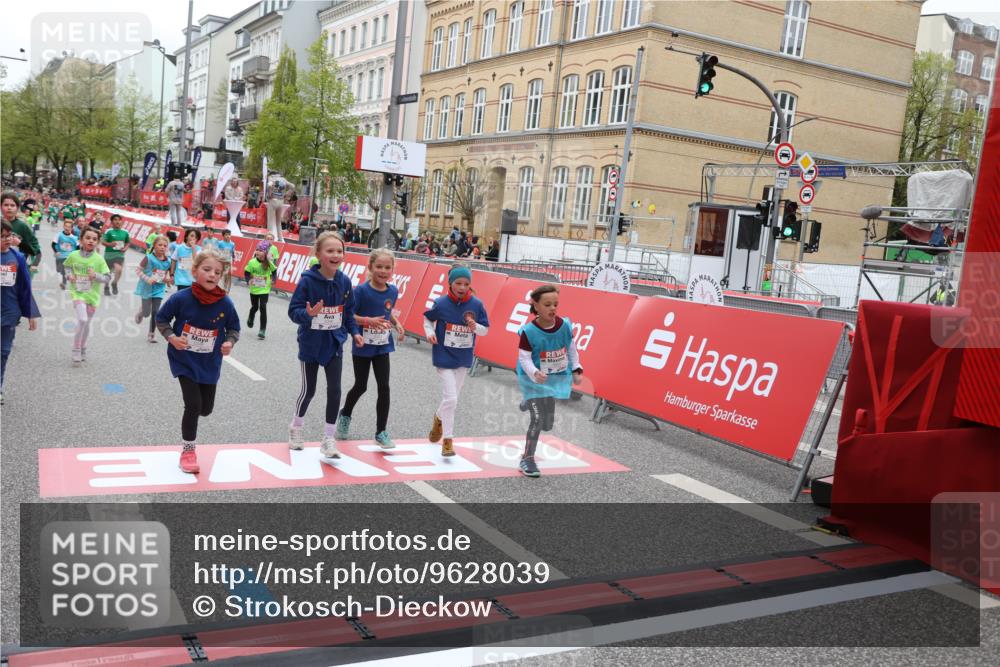 25.04.2026 - Das Zehntel Strokosch-Dieckow http://msf.ph/oto/9628039 25.04.2026 11:04:37 Ziel 5328, 5331, 5346, 5348, 5398, 5593, 5969, 6190, 6399, 6784, 6791, 6795, 6797, 7039, 7044, 7426, 7483, 7762 meine-sportfotos.de