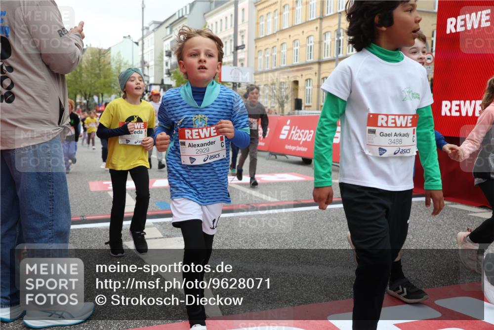 25.04.2026 - Das Zehntel Strokosch-Dieckow http://msf.ph/oto/9628071 25.04.2026 09:01:50 Ziel 1493, 1536, 1553, 1671, 1678, 1919, 2350, 2406, 2587, 2627, 2645, 2724, 2743, 2929, 2967, 3362, 3474, 3488, 3514, 3540, 3878, 3925, 4004 meine-sportfotos.de