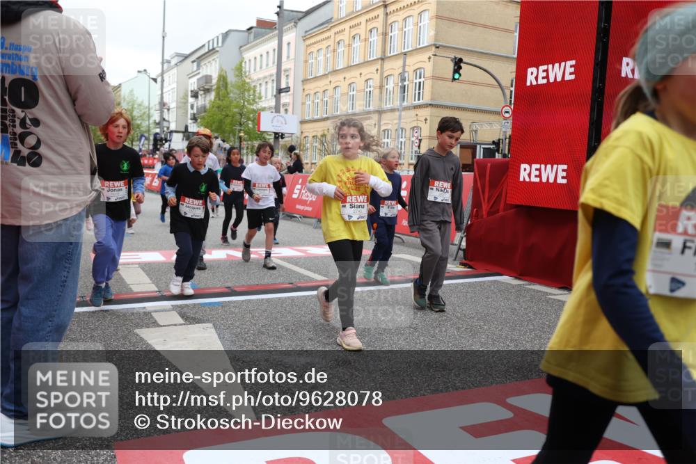 25.04.2026 - Das Zehntel Strokosch-Dieckow http://msf.ph/oto/9628078 25.04.2026 09:01:52 Ziel 1536, 1553, 1671, 1678, 1919, 2138, 2154, 2350, 2406, 2587, 2627, 2720, 2724, 2743, 2929, 2967, 3054, 3055, 3362, 3474, 3488, 3510, 3514, 3540, 3802, 3925, 4004 meine-sportfotos.de