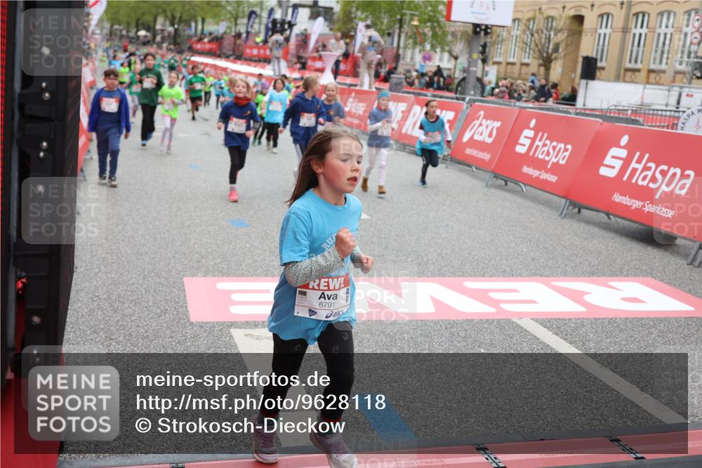 25.04.2026 - Das Zehntel Strokosch-Dieckow http://msf.ph/oto/9628118 25.04.2026 11:04:35 Ziel 5328, 5331, 5346, 5348, 5969, 6190, 6399, 6593, 6784, 6791, 6795, 6797, 7273, 7345, 7426, 7483, 7762 meine-sportfotos.de