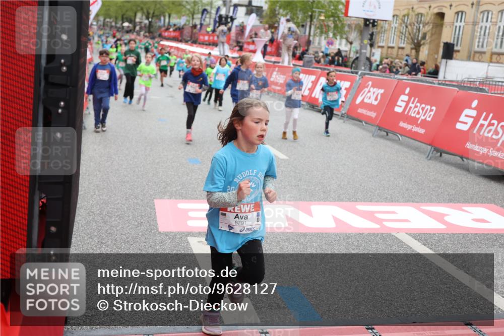 25.04.2026 - Das Zehntel Strokosch-Dieckow http://msf.ph/oto/9628127 25.04.2026 11:04:35 Ziel 5328, 5331, 5346, 5348, 5969, 6190, 6399, 6593, 6784, 6791, 6795, 6797, 7273, 7345, 7426, 7483, 7762 meine-sportfotos.de