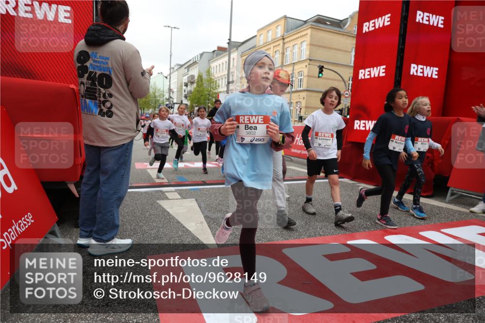 25.04.2026 - Das Zehntel Strokosch-Dieckow http://msf.ph/oto/9628149 25.04.2026 09:01:55 Ziel 1098, 1099, 1536, 1553, 1666, 1671, 1678, 1822, 1919, 2138, 2154, 2213, 2493, 2627, 2653, 2720, 2724, 2743, 2843, 2929, 3054, 3055, 3510, 3514, 3517, 3521, 3540, 3798, 3802, 3816, 3925, 4004 meine-sportfotos.de