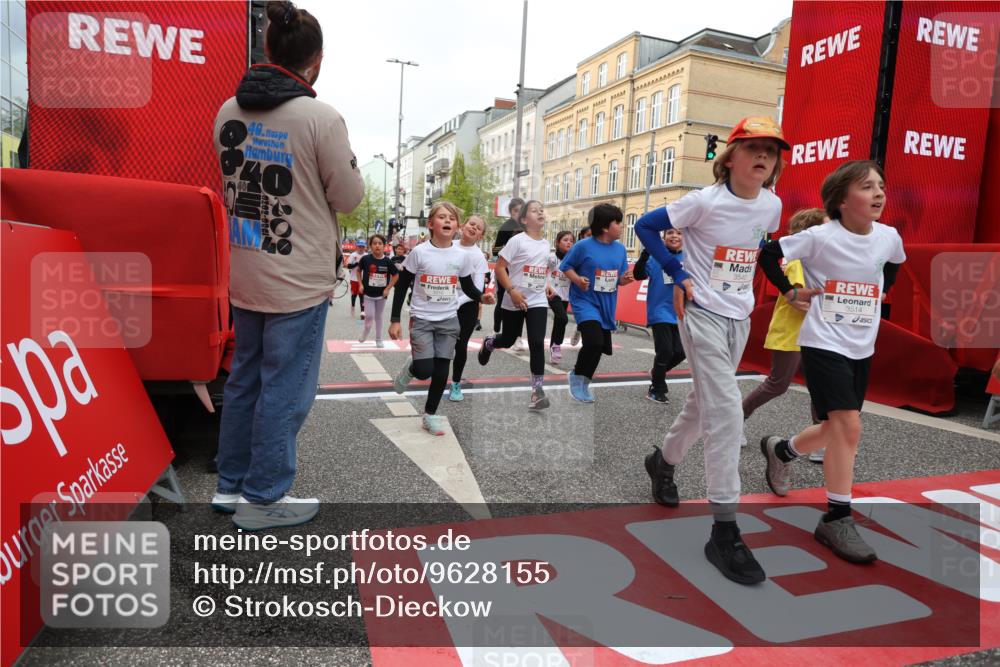 25.04.2026 - Das Zehntel Strokosch-Dieckow http://msf.ph/oto/9628155 25.04.2026 09:01:55 Ziel 1098, 1099, 1536, 1553, 1666, 1671, 1678, 1822, 1919, 2138, 2154, 2213, 2493, 2627, 2653, 2720, 2724, 2743, 2843, 2929, 3054, 3055, 3510, 3514, 3517, 3521, 3540, 3798, 3802, 3816, 3925, 4004 meine-sportfotos.de