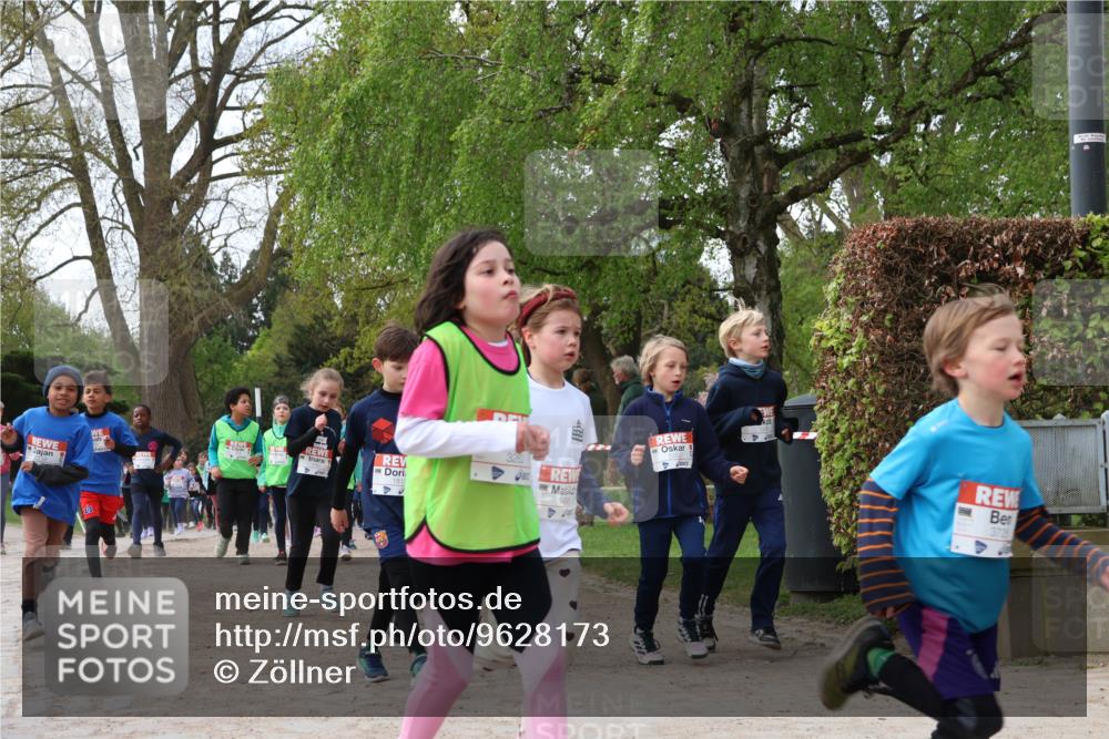 25.04.2026 - Das Zehntel Zöllner http://msf.ph/oto/9628173 25.04.2026 07:46:34 Laufen 3262, 1490, 372 meine-sportfotos.de