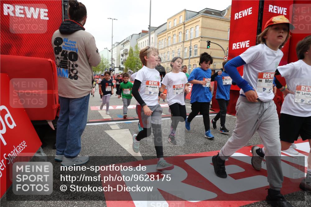 25.04.2026 - Das Zehntel Strokosch-Dieckow http://msf.ph/oto/9628175 25.04.2026 09:01:56 Ziel 1098, 1099, 1528, 1536, 1559, 1666, 1671, 1678, 1822, 1919, 2138, 2154, 2213, 2353, 2493, 2627, 2653, 2720, 2724, 2743, 2843, 2879, 3054, 3055, 3510, 3514, 3517, 3521, 3540, 3798, 3802, 3816 meine-sportfotos.de