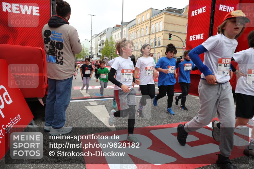 25.04.2026 - Das Zehntel Strokosch-Dieckow http://msf.ph/oto/9628182 25.04.2026 09:01:56 Ziel 1098, 1099, 1528, 1536, 1559, 1666, 1671, 1678, 1822, 1919, 2138, 2154, 2213, 2353, 2493, 2627, 2653, 2720, 2724, 2743, 2843, 2879, 3054, 3055, 3510, 3514, 3517, 3521, 3540, 3798, 3802, 3816 meine-sportfotos.de