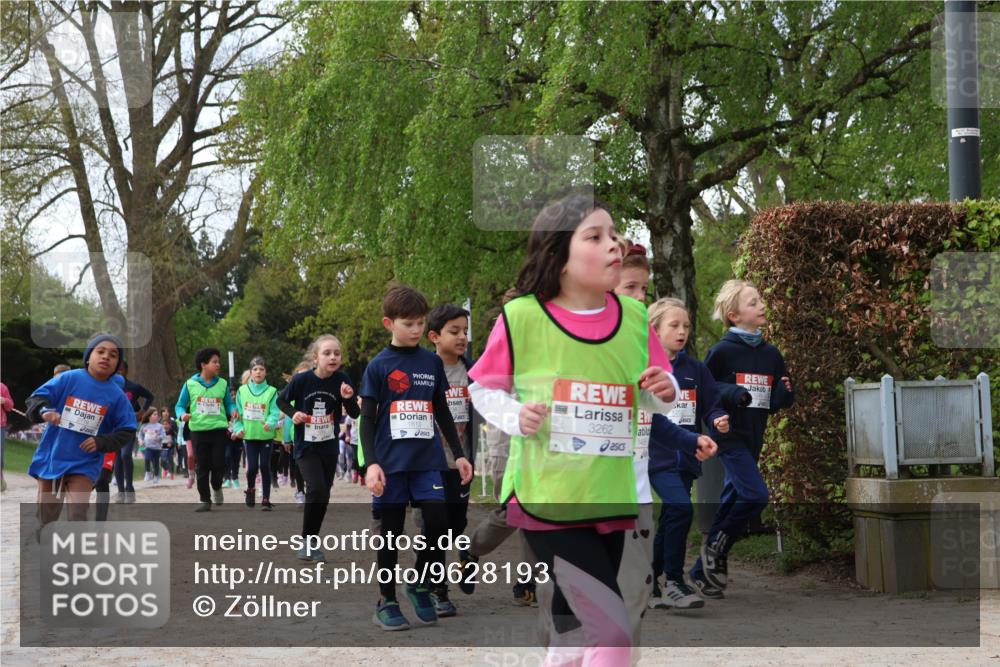 25.04.2026 - Das Zehntel Zöllner http://msf.ph/oto/9628193 25.04.2026 07:46:34 Laufen 3262 meine-sportfotos.de