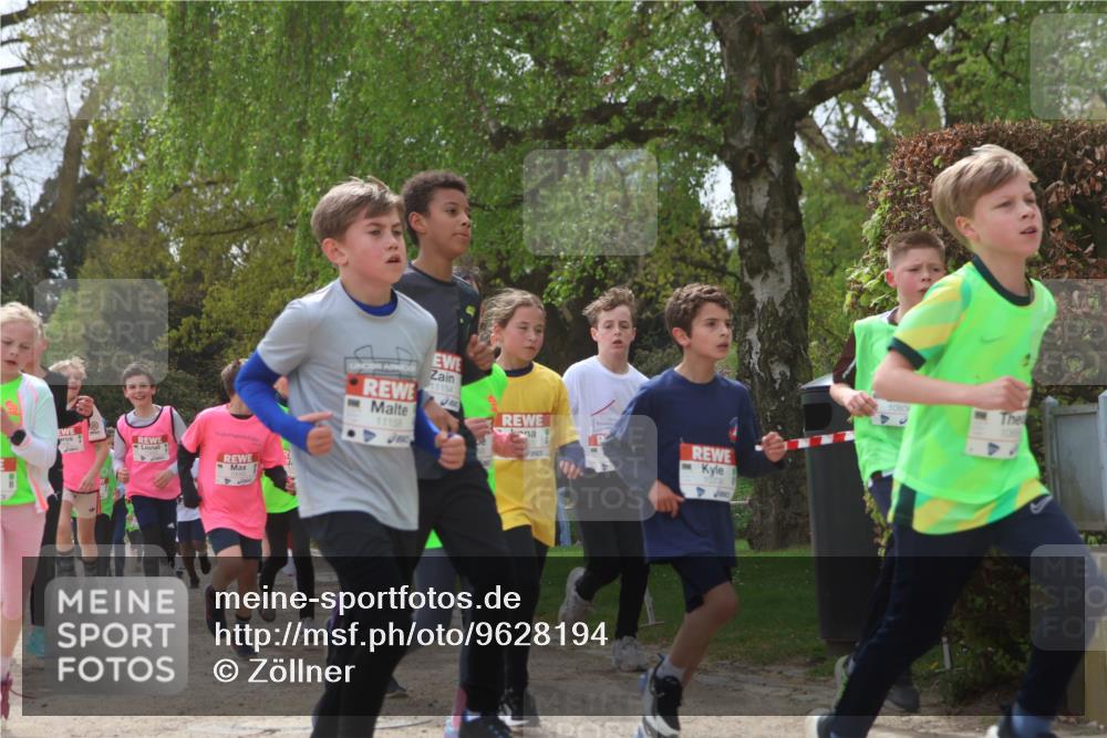 25.04.2026 - Das Zehntel Zöllner http://msf.ph/oto/9628194 25.04.2026 11:41:31 Laufen 11158, 11154, 1083 meine-sportfotos.de