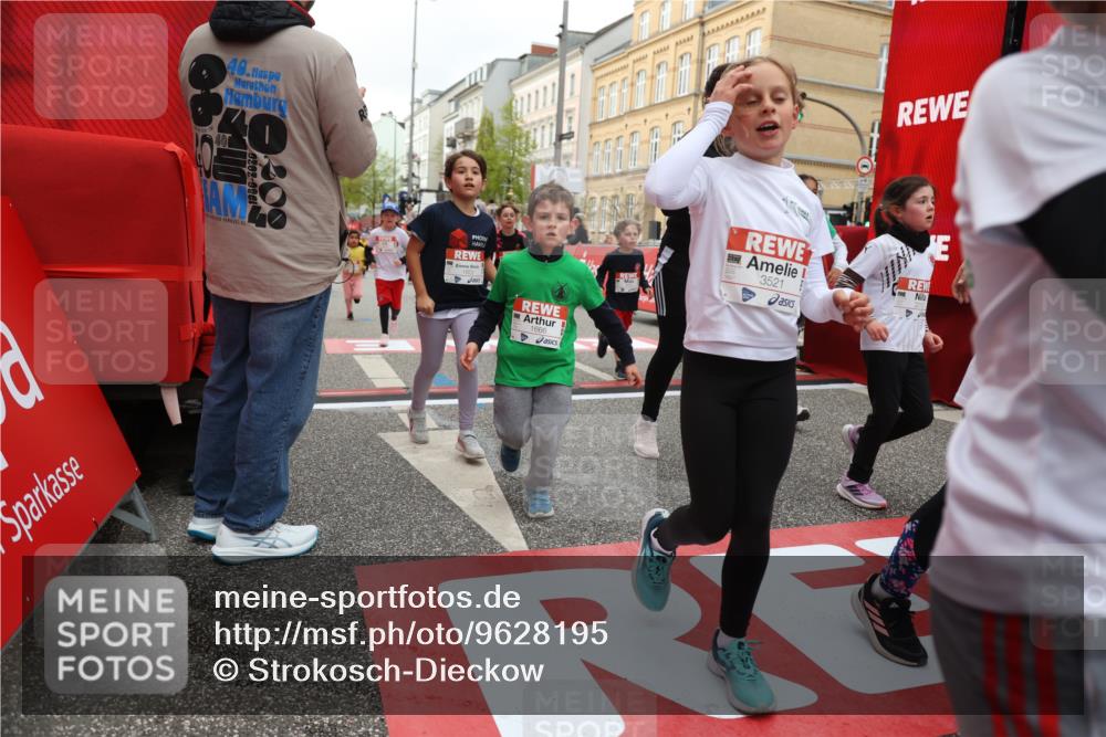 25.04.2026 - Das Zehntel Strokosch-Dieckow http://msf.ph/oto/9628195 25.04.2026 09:01:57 Ziel 1098, 1099, 1528, 1536, 1559, 1666, 1671, 1678, 1822, 1919, 2138, 2154, 2213, 2353, 2493, 2627, 2653, 2720, 2724, 2743, 2843, 2879, 2903, 3054, 3055, 3480, 3510, 3514, 3517, 3521, 3540, 3798, 3802, 3816 meine-sportfotos.de