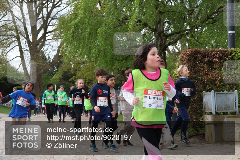 25.04.2026 - Das Zehntel Zöllner http://msf.ph/oto/9628197 25.04.2026 07:46:34 Laufen 1813, 3262 meine-sportfotos.de