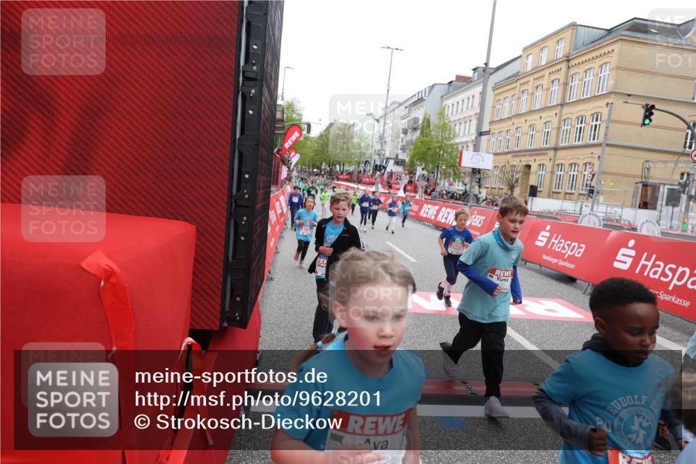 25.04.2026 - Das Zehntel Strokosch-Dieckow http://msf.ph/oto/9628201 25.04.2026 11:04:33 Ziel 5645, 5969, 6190, 6399, 6460, 6466, 6593, 6664, 6784, 6791, 6795, 6797, 7273, 7345, 7426, 7483, 7762 meine-sportfotos.de