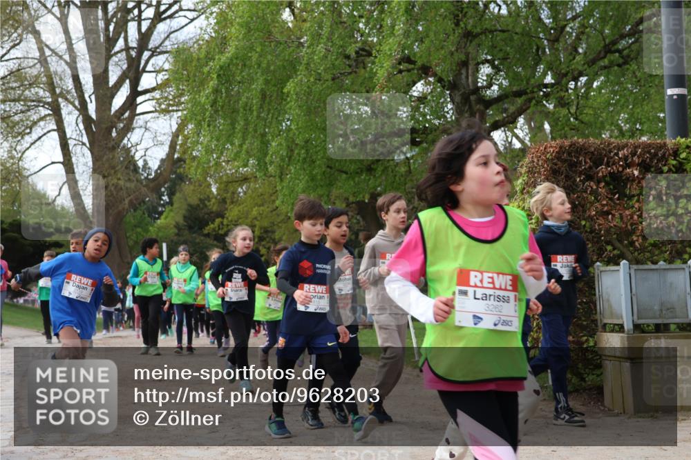 25.04.2026 - Das Zehntel Zöllner http://msf.ph/oto/9628203 25.04.2026 07:46:34 Laufen 3262, 2119 meine-sportfotos.de
