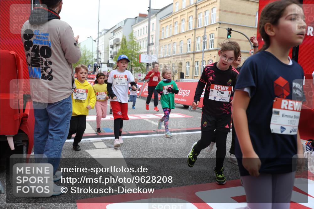25.04.2026 - Das Zehntel Strokosch-Dieckow http://msf.ph/oto/9628208 25.04.2026 09:01:59 Ziel 1098, 1099, 1528, 1559, 1666, 1822, 2138, 2154, 2213, 2353, 2493, 2653, 2720, 2843, 2879, 2903, 2904, 3054, 3055, 3480, 3496, 3510, 3517, 3521, 3798, 3802, 3816 meine-sportfotos.de