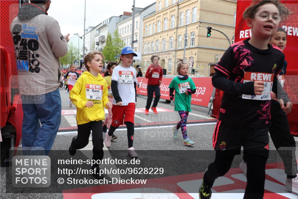 25.04.2026 - Das Zehntel Strokosch-Dieckow http://msf.ph/oto/9628229 25.04.2026 09:01:59 Ziel 1098, 1099, 1528, 1559, 1666, 1822, 2138, 2154, 2213, 2353, 2493, 2653, 2720, 2843, 2879, 2903, 2904, 3054, 3055, 3480, 3496, 3510, 3517, 3521, 3798, 3802, 3816 meine-sportfotos.de